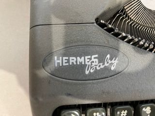 Máquina de escribir Hermes Baby 1940