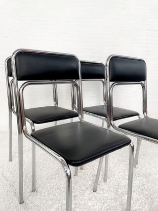 SILLAS BAUHAUS. COLOR NEGRO. ITALIA 70s