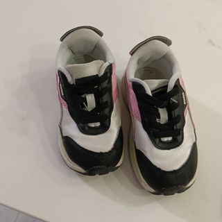 Scarpe Puma Bambino N. 24