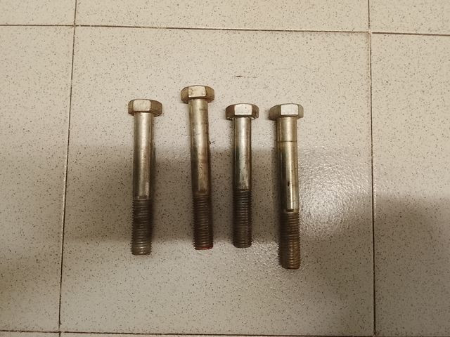 Tornillos tuercas grandes lote 12 piezas industria