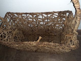 Revistero de mimbre tejida a mano, ver fotos