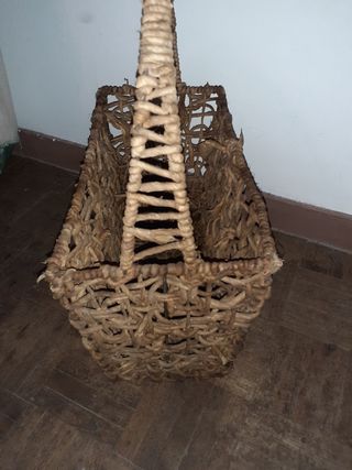 Revistero de mimbre tejida a mano, ver fotos