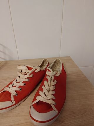 Zapatillas deportivas Levi's rojas