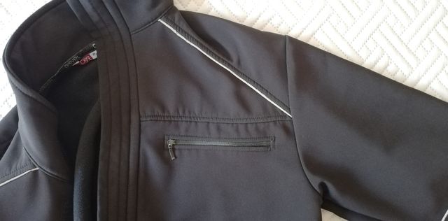 Cazadora trabajo Softshell Disvel Negra