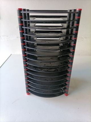 Porta CD nero con inserti rossi