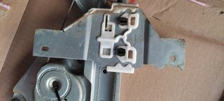 Elevalunas Trasero Derecho Peugeot 5008