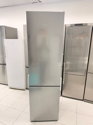 Nevera Combi Nueva con Tara  2m con garantía 