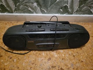 Radio Sanyo Negra