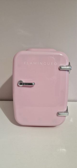 Mini nevera rosa