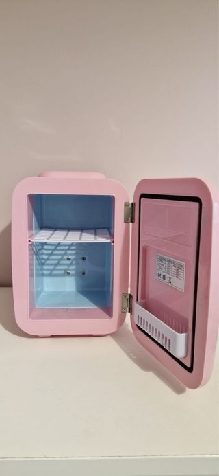 Mini nevera rosa