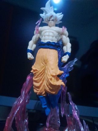 Figura Goku Ultra Instinto