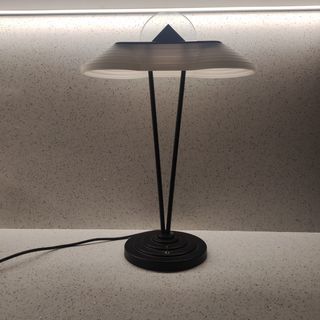 Lampada da tavolo design moderno