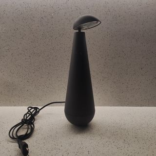 Lampada da tavolo nera