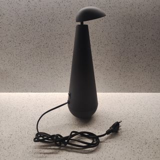 Lampada da tavolo nera