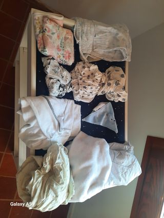 Cambiador bebé con colchón y sábanas