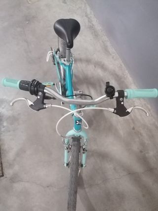 Bicicleta infantil azul