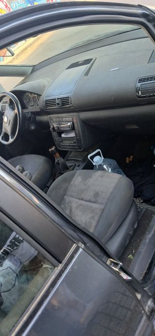 SEAT Alhambra 2005