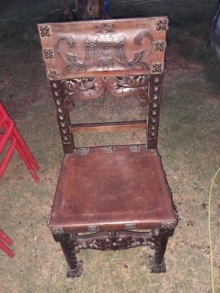 Sillas antiguas madera y cuero