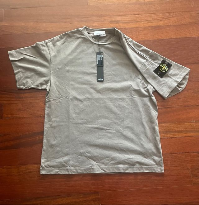 Camiseta Stone Island Marrón 