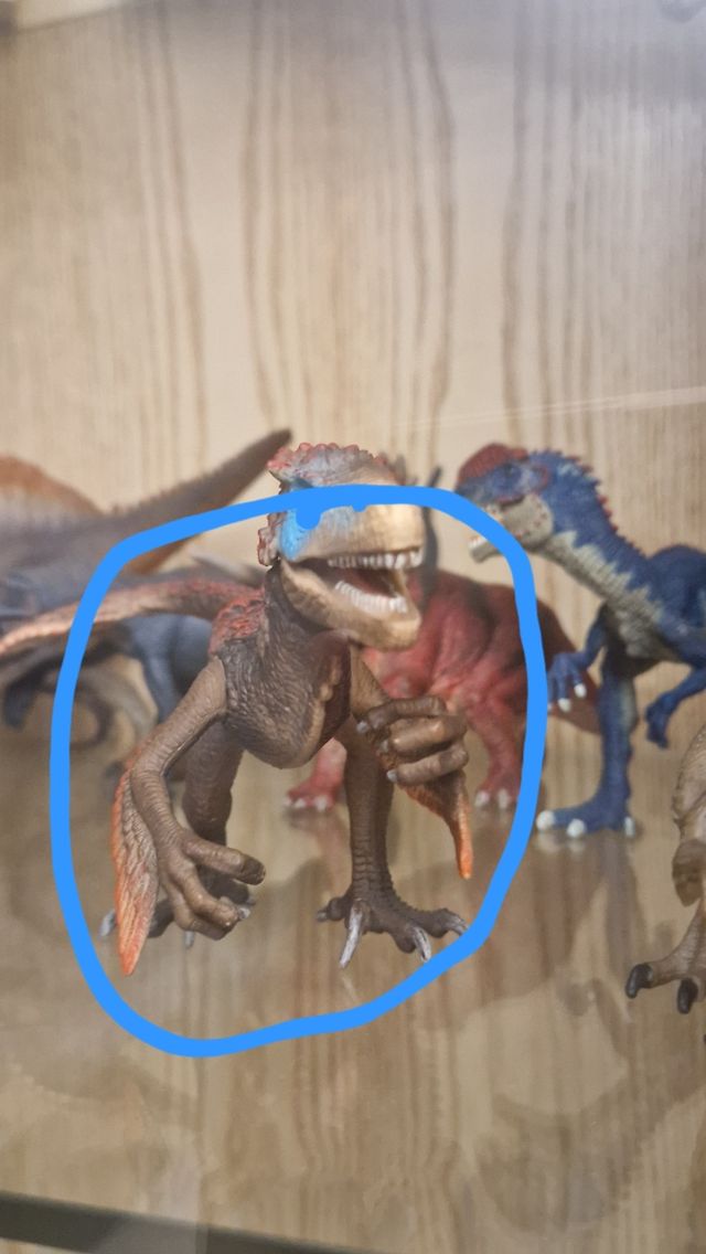 Dinosaurio de juguete