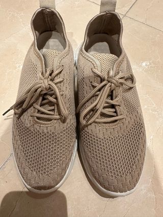Zapatillas Primark Beige Mujer