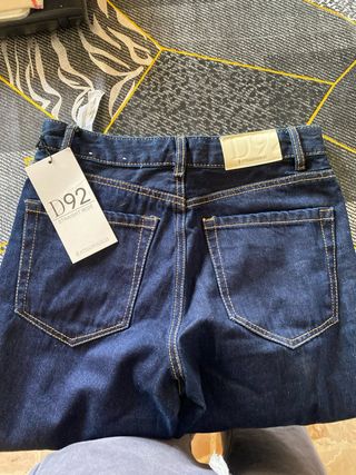 Jeans Stradivarius D92 Straight Wide nuovi