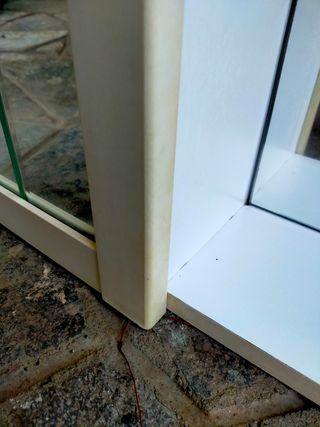 Mobiletto bagno bianco con specchio