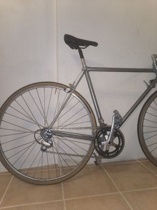 Bicicleta de carretera antigua