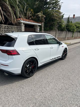 Volkswagen Golf 2024