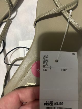 Sandalias ZARA Verde Oliva Talla 36