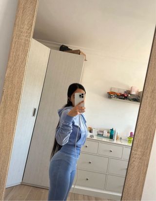 Chándal terciopelo lila