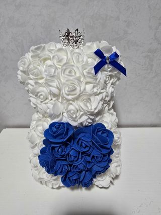 Orso decorativo con rose