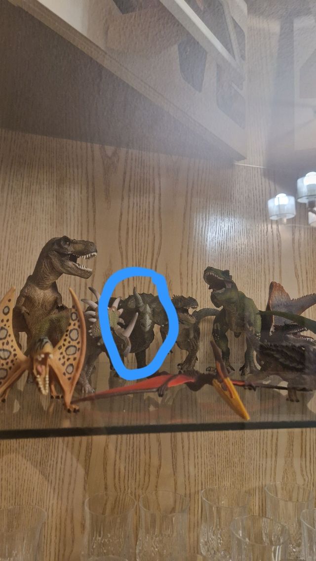 Dinosaurio Triceratops Juguete