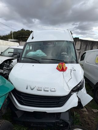 Iveco Daily 35 -160 HI-MATIC L4 H2 AUTOMATICA SINIESTRO