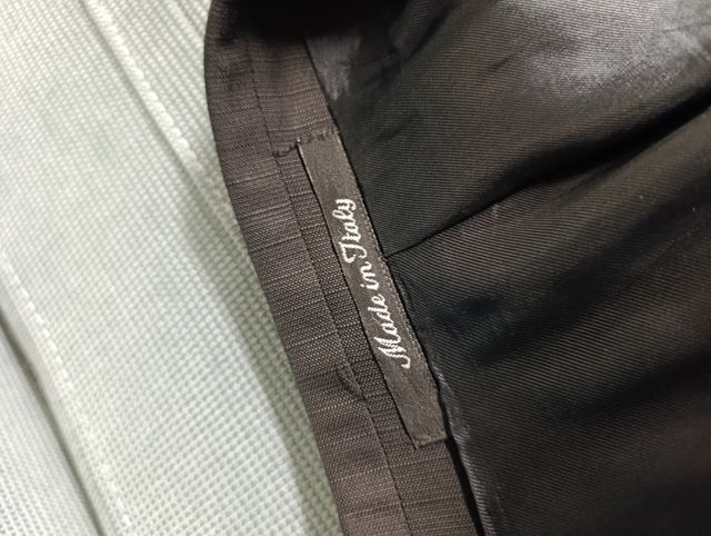 Abito da uomo nero per matrimonio