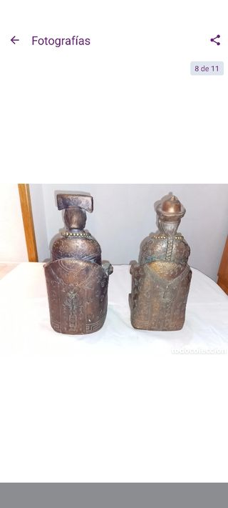 Pareja Esculturas madera y Pan de Oro guerreros 