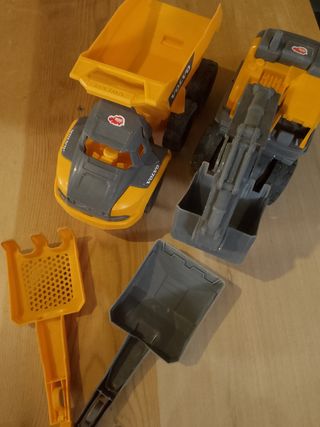 Camiones de juguete Volvo