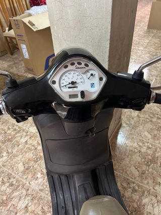 Vespa LX50 2T