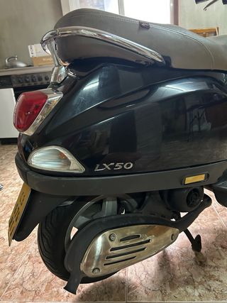 Vespa LX50 2T