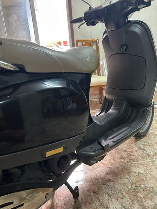 Vespa LX50 2T