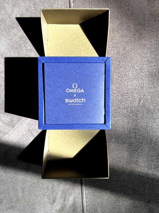 Swatch x Omega Moonswatch Mission To Earthphase 