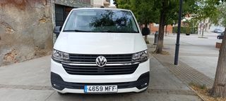 Volkswagen Caravelle 2023