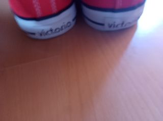Zapatillas Victoria Rojas [PRECIO NEGOCIABLE]