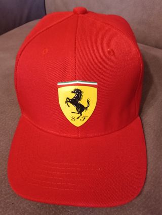 Cappello Ferrari F1 Rosso Regolabile Unisex