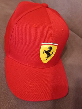Cappello Ferrari F1 Rosso Regolabile Unisex