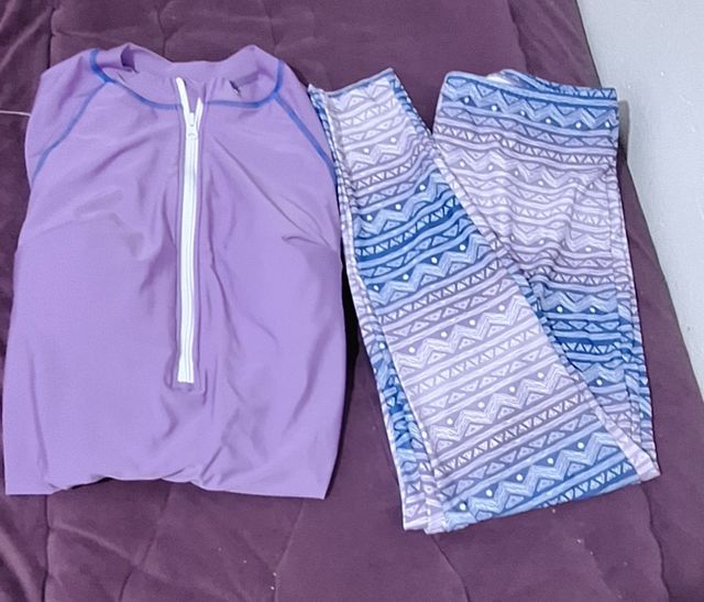 Bañador Burkini Morado y Multicolor