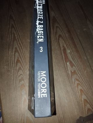 Saga Potwory z Bagien Tom 3 - Alan Moore