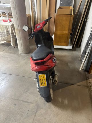 Moto Yamaha Jog Roja