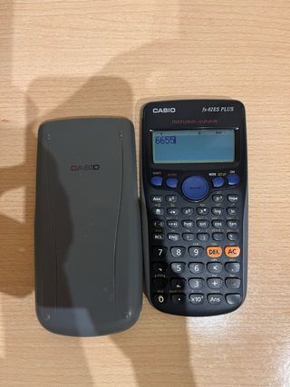 Calculadora Casio fx-82ES PLUS