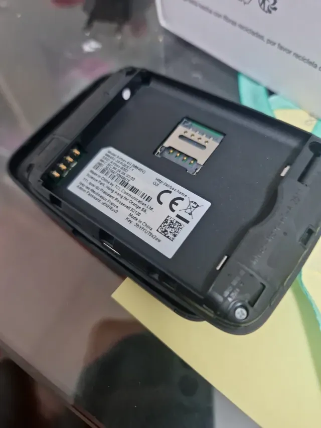 Router 4G Airbox TCL MWA5V Negro